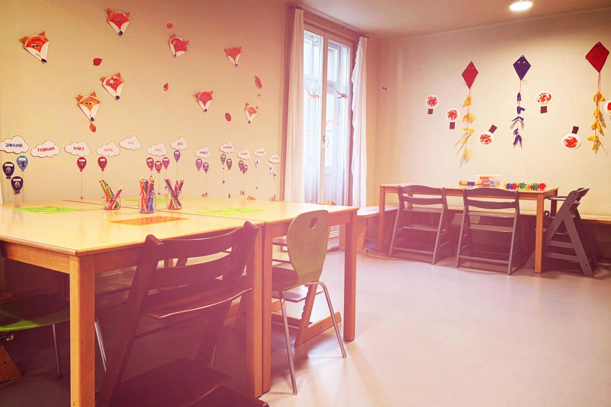 Kita famur - Esszimmer Ein Foto des Esszimmers der Kita famur.